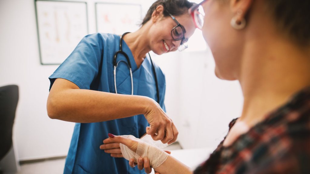 9 Signs Your Wound Needs Professional Home Care Immediately 2 Wound healing complications